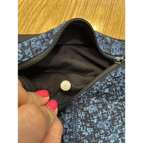 Lululemon Peace Revival Crop - Picture 5 of 7